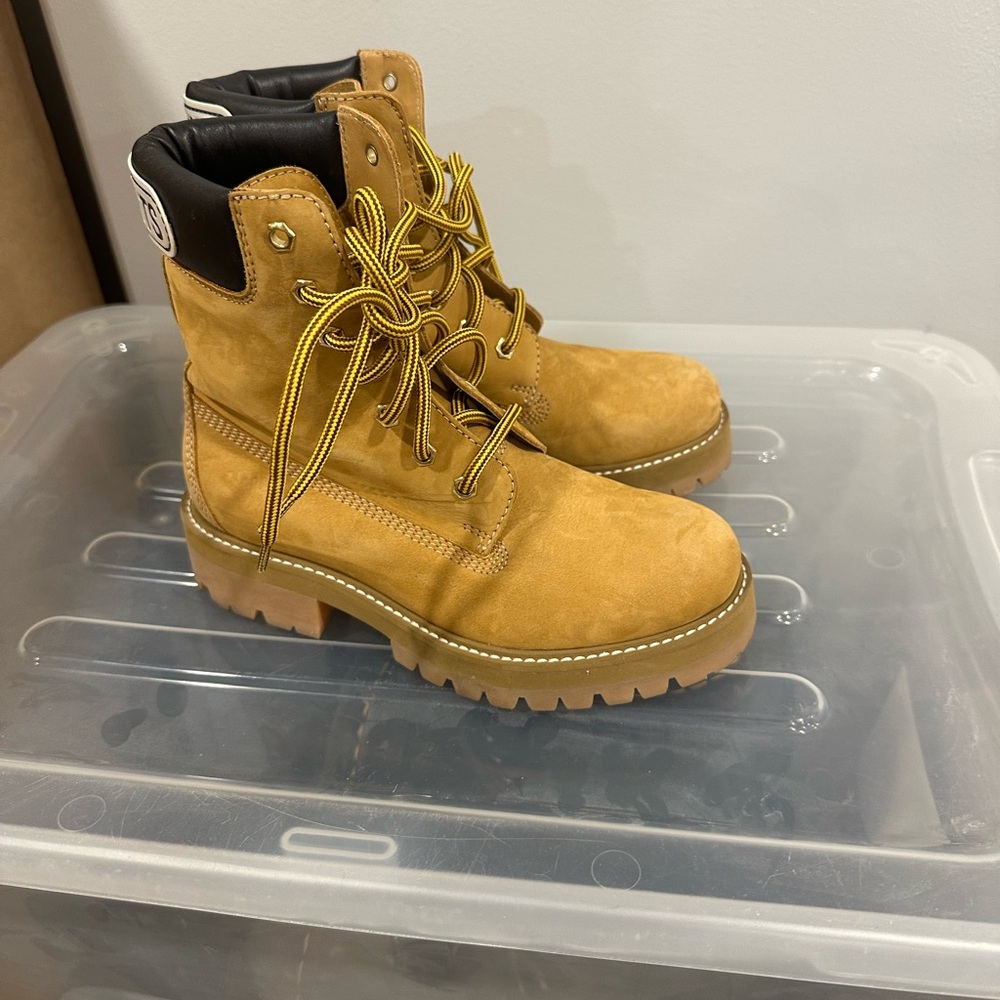 Vetements Tan Ankle Boots